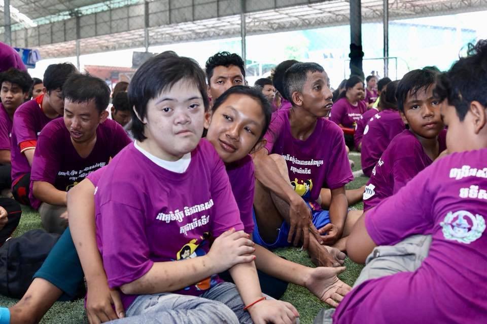 Raksa Koma Foundation sponsored 100 T-shirts to Autism and Down syndrome Day