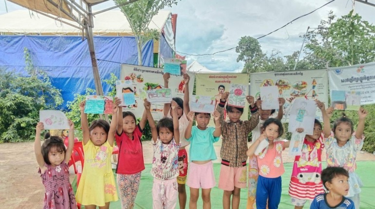 សកម្មភាពលេងកម្សាន្តរបស់កុមារ នៅជំរុំភៀសសឹកវត្តពោធិ៍ ៥០០០ដើម ដែលជាទីតាំងធំជាងគេ ស្ថិតក្នុងខេត្តព្រះវិហារ។