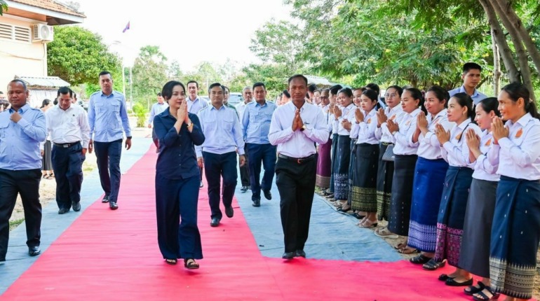 ពិធីប្រគល់-ទទួលអគារបន្ទប់ទឹកស្អាត